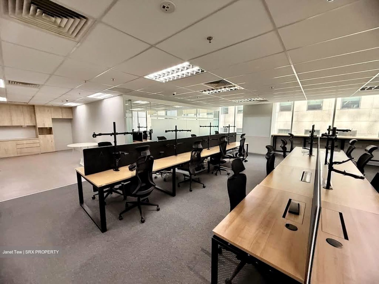 Lippo Building (D1), Office #601201811